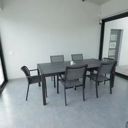 Vikendica Danka Pool House Usije