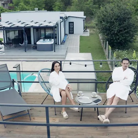 Danka Pool House
