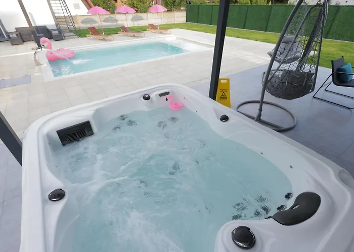 Danka Pool House Casa vacanze Usije